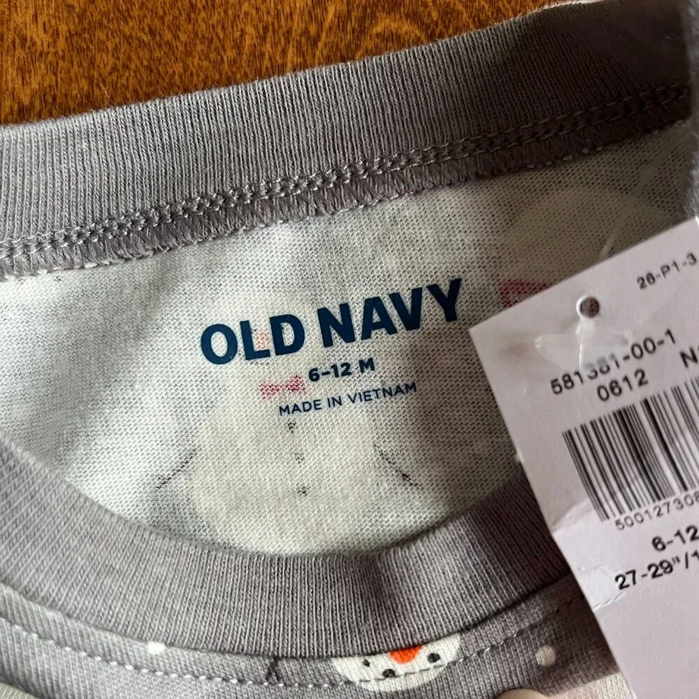 Old Navy snowman outfit 6-12m NWT